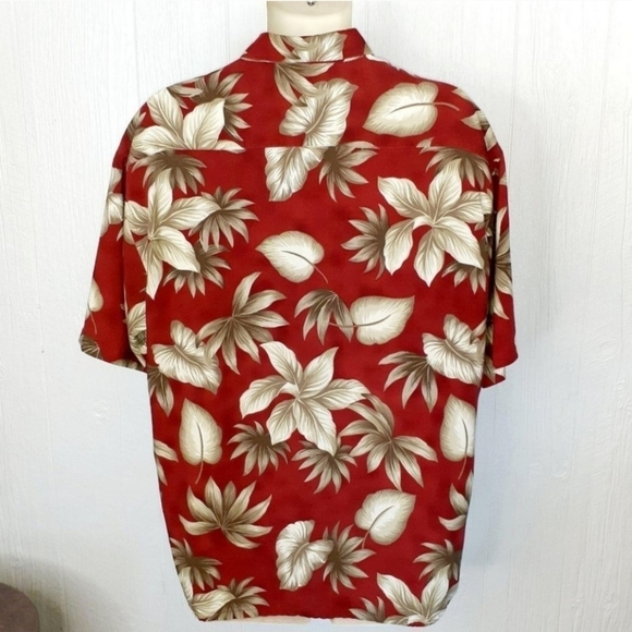 Pierre Cardin • Red/Cream Floral Printed Hawaiian Style Button-Up Shirt Men's M - Picture 2 of 7